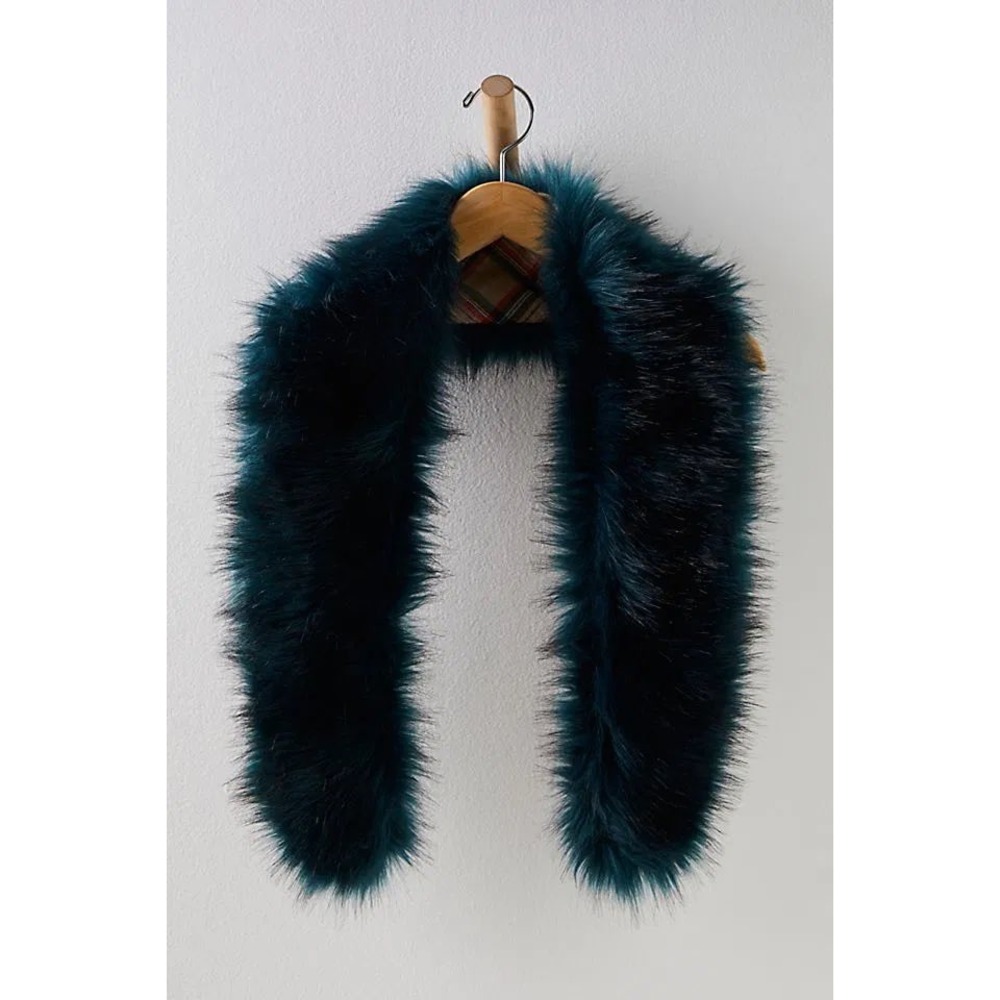 Free People Jagger Faux Fur Collar Emerald Kelly Green Plaid Lining Scarf NEW - Picture 2 of 4